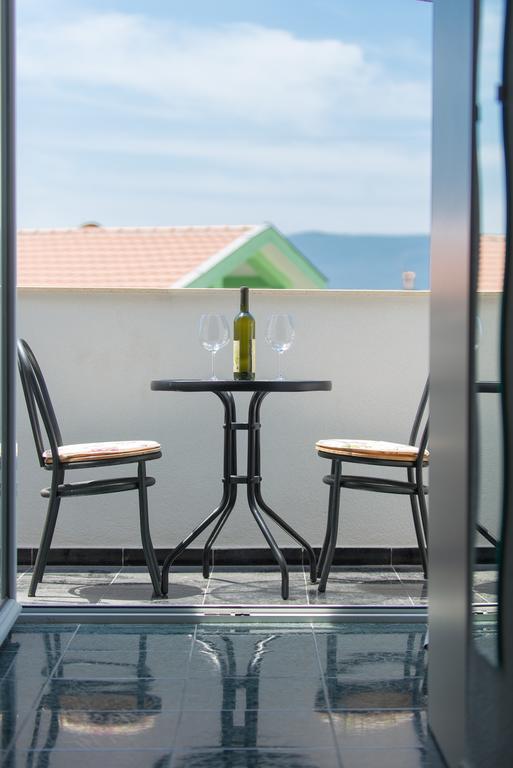 Apartmani Krgusic Τίβατ Εξωτερικό φωτογραφία