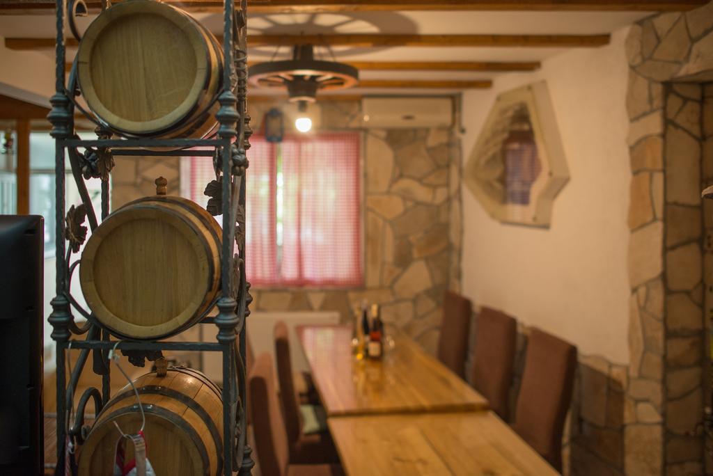 Apartmani Krgusic Τίβατ Εξωτερικό φωτογραφία